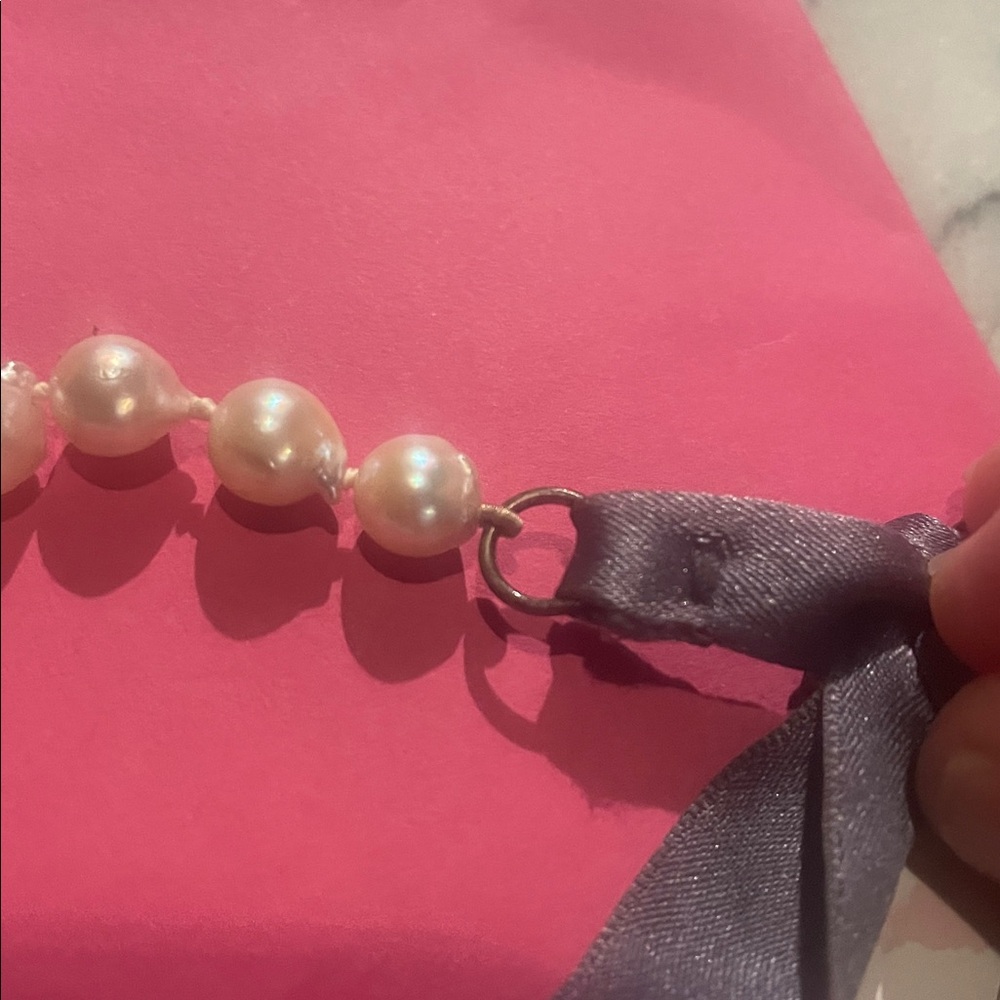 Pearl & Satin Ribbon Tie Necklace - Picture 4 of 8